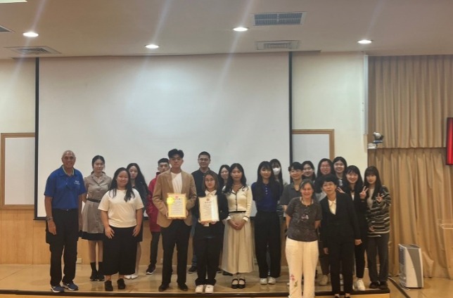 line_album_capstone-presentation-contest-(open-division)_240522_9