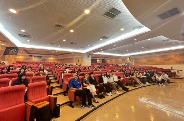 line_album_capstone-presentation-contest-(open-division)_240522_10